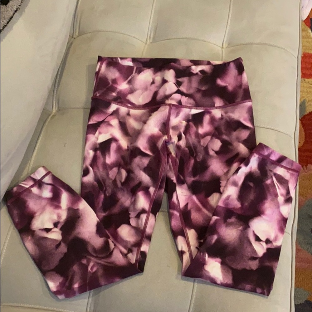 Lululemon Wunder Under leggings